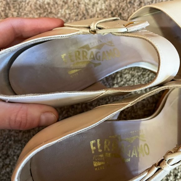 Salvatore Ferragamo 9B Open Toe Tan Buckle Heels - Picture 4 of 7